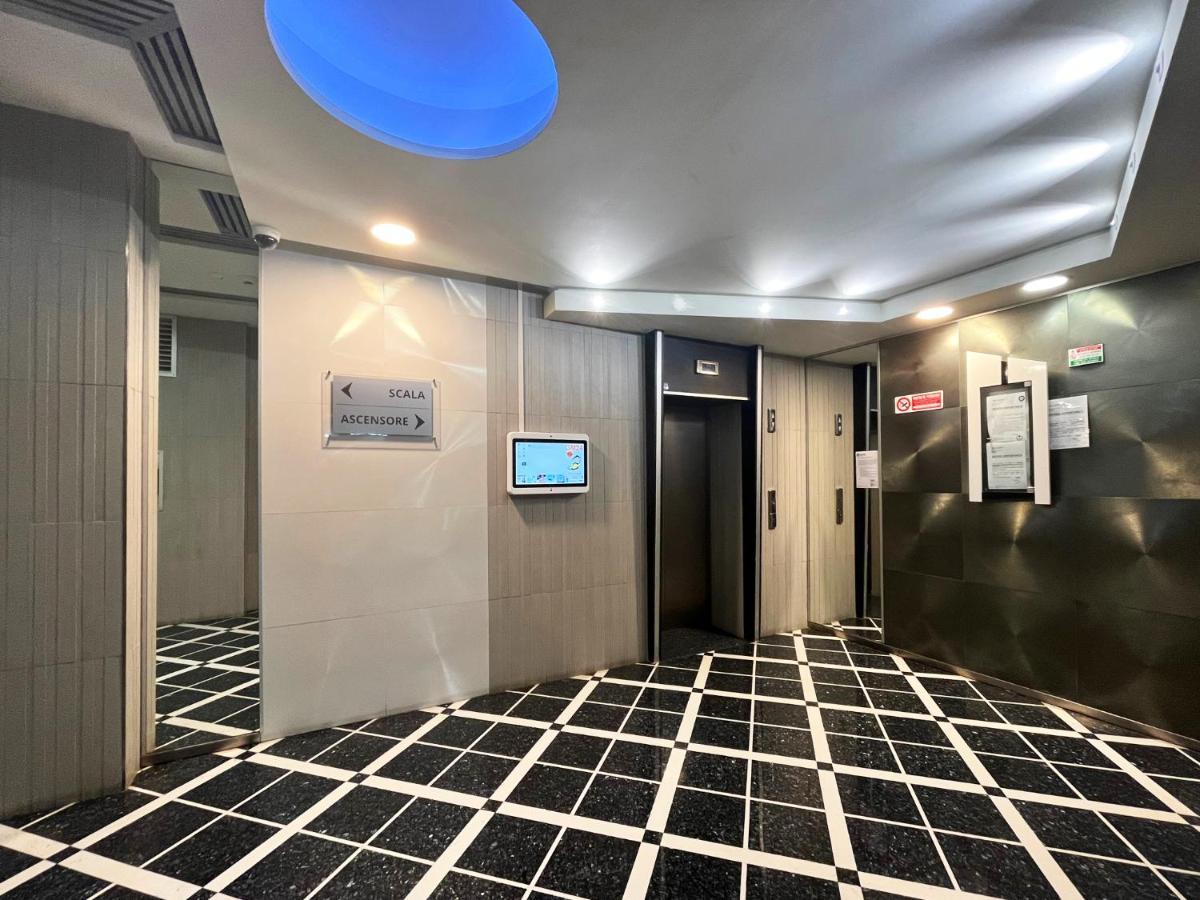 Elegante Bilocale Torre Pontina Lägenhet Latina Exteriör bild
